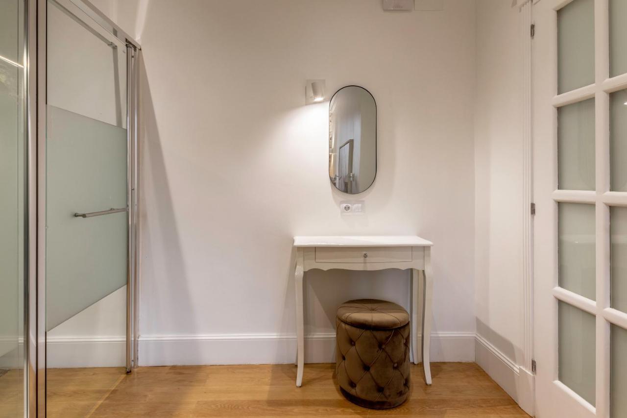 Habitaciones Apartamento B&B Plaza Nueva 8 Μπιλμπάο Εξωτερικό φωτογραφία